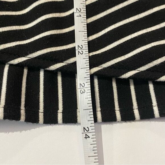 Chico’s Black White Striped Drape Blazer W/ Zipper Detail In Back Women's Small - Picture 9 of 13